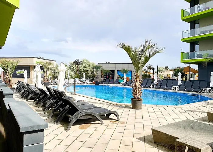 Blu Sea View Apartment - Spa Pools Beach Resort